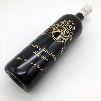 Hloubkové pískovaní a barvení skla